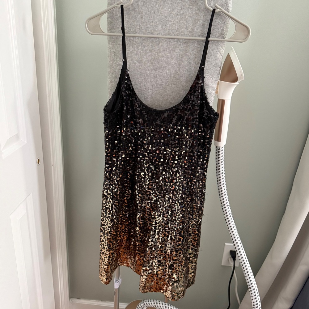 Saks Fifth Avenue Black Gold Sequin Mini Dress M Y2K Holiday Party Cocktail